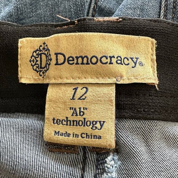 Democracy Ab Technology Women’s Intentionally Distressed Blue Jeans Size 12. - Picture 6 of 8